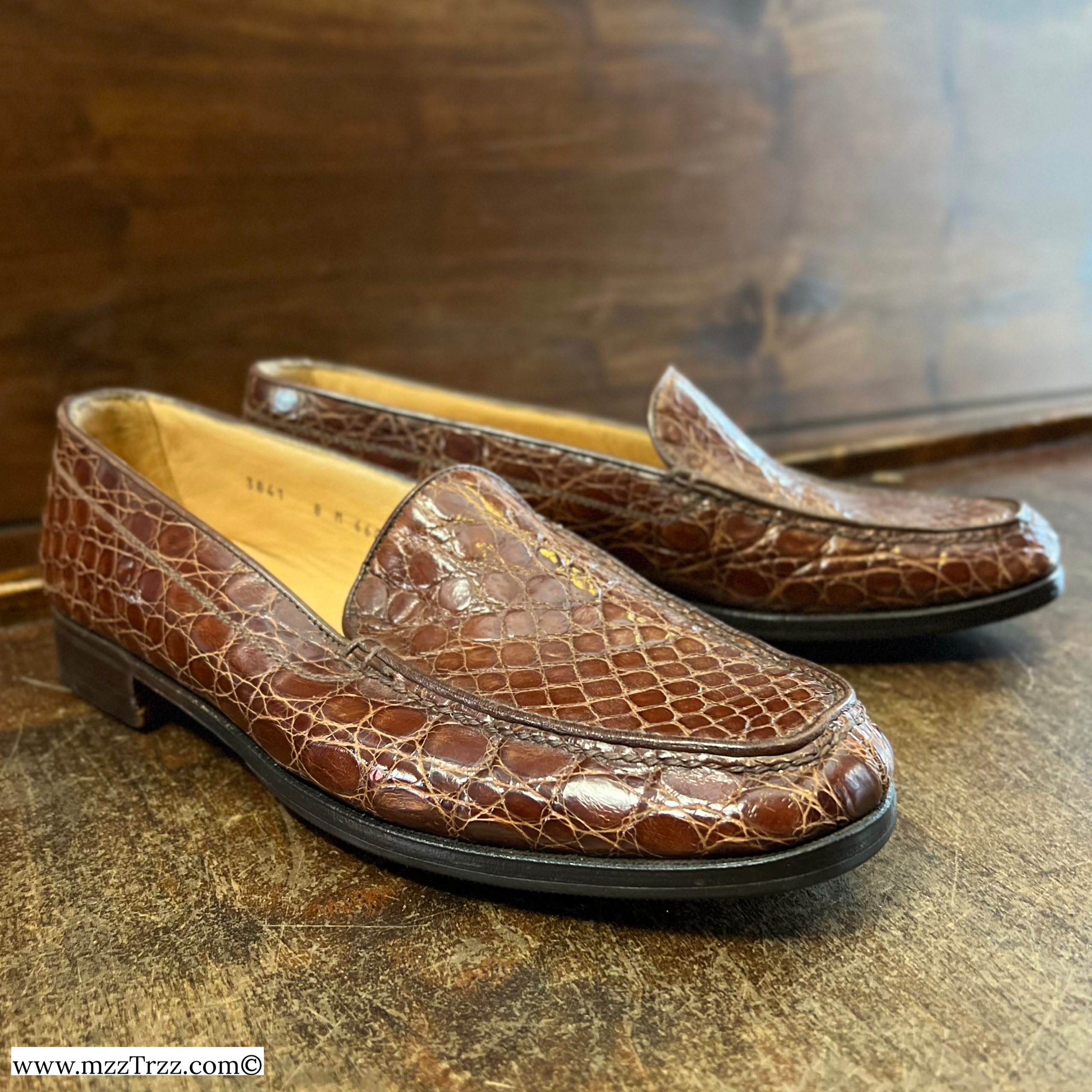 Shoes - Woman’s - Gravati x Arthur Beren - Alligator Loafer - Size: 8M