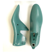 Load image into Gallery viewer, Shoemaking - Lasts - Hormas el Arbol - Marcella 2.0
