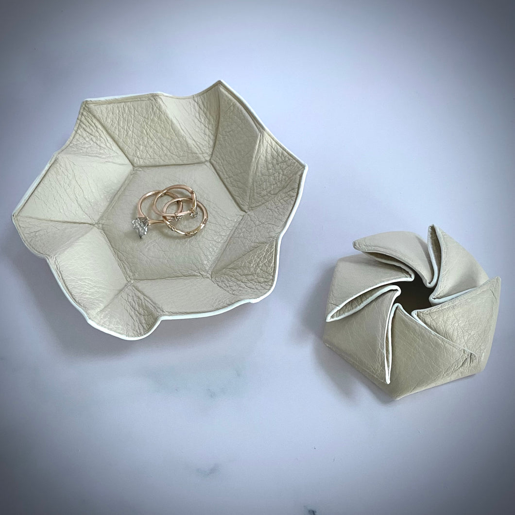 Creations - Leatherwork - Hexagon Rosette Origami Valet