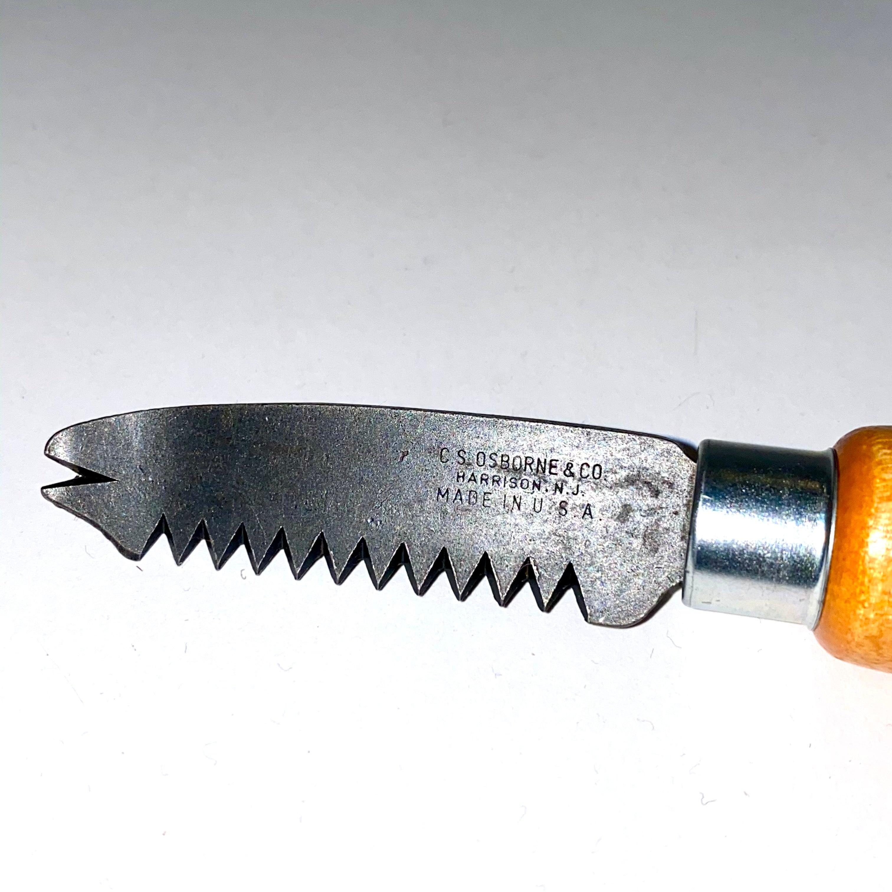 Tools - C.S. Osborne - Tack & Staple Remover #121